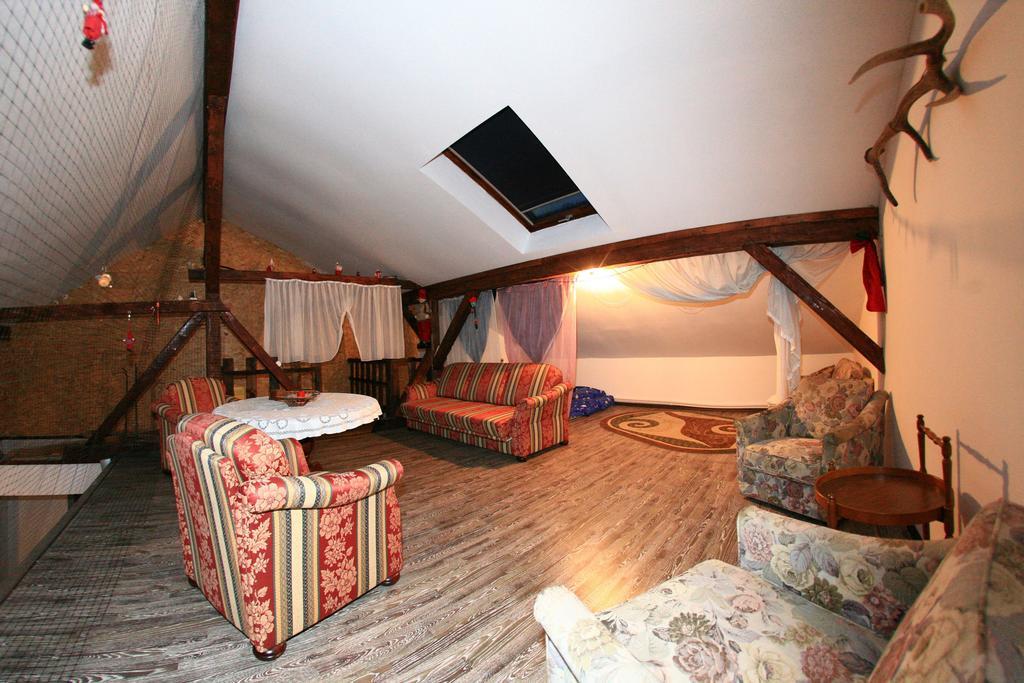 Cuibul Salamandrelor Hotel Sarmizegetusa Kamer foto